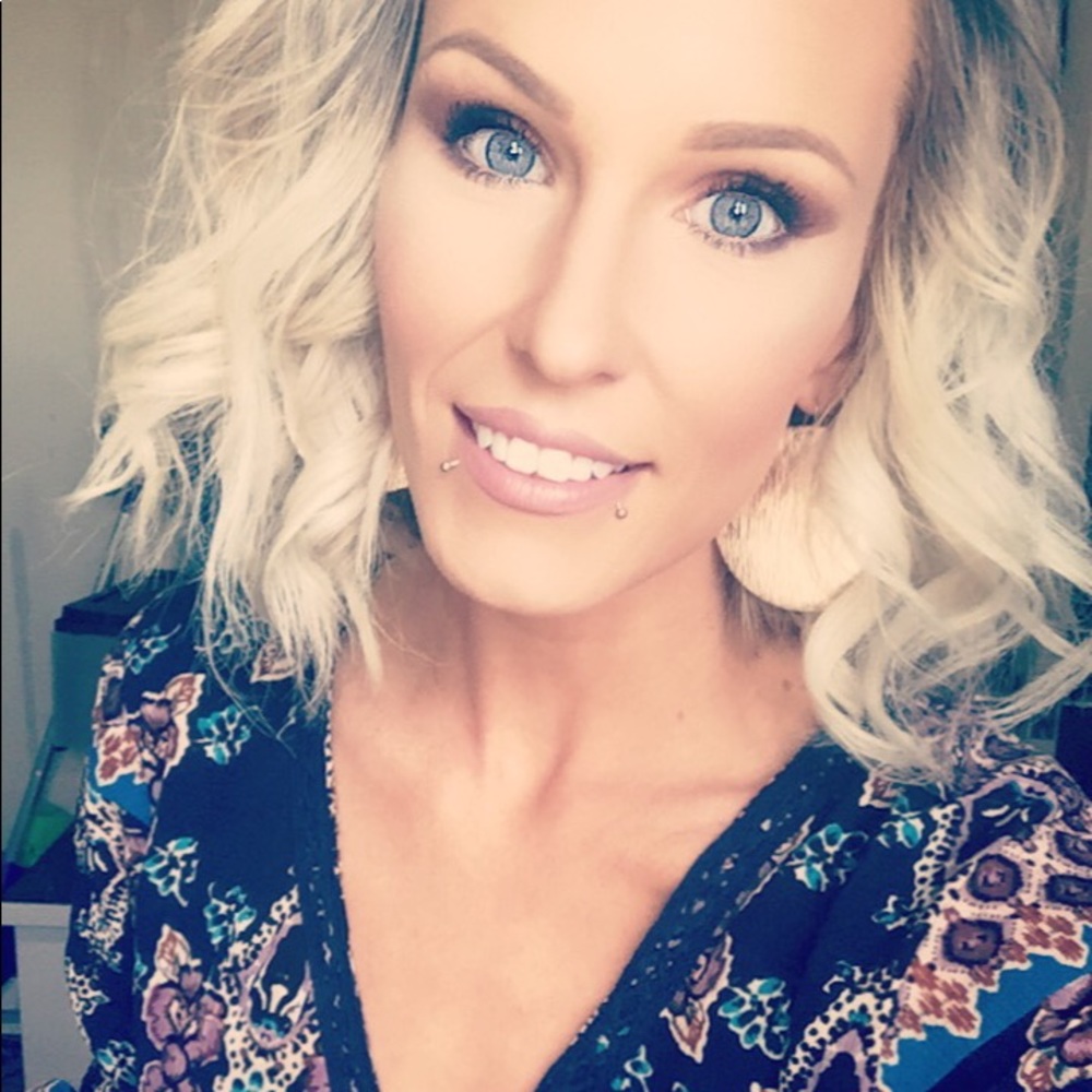 Meet your Posher, Kali